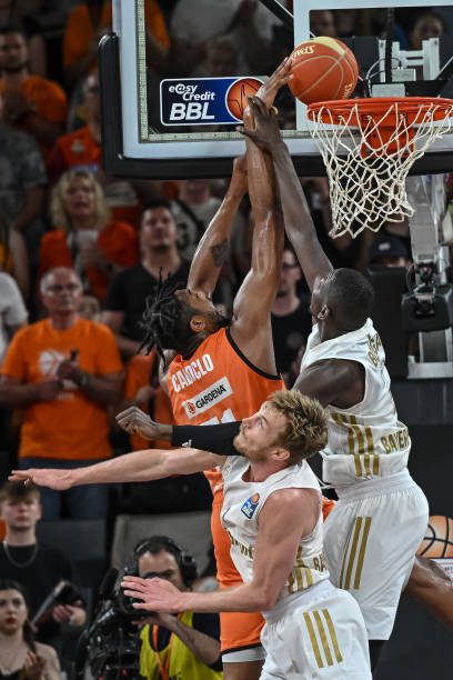 教头以他一 教头以他一