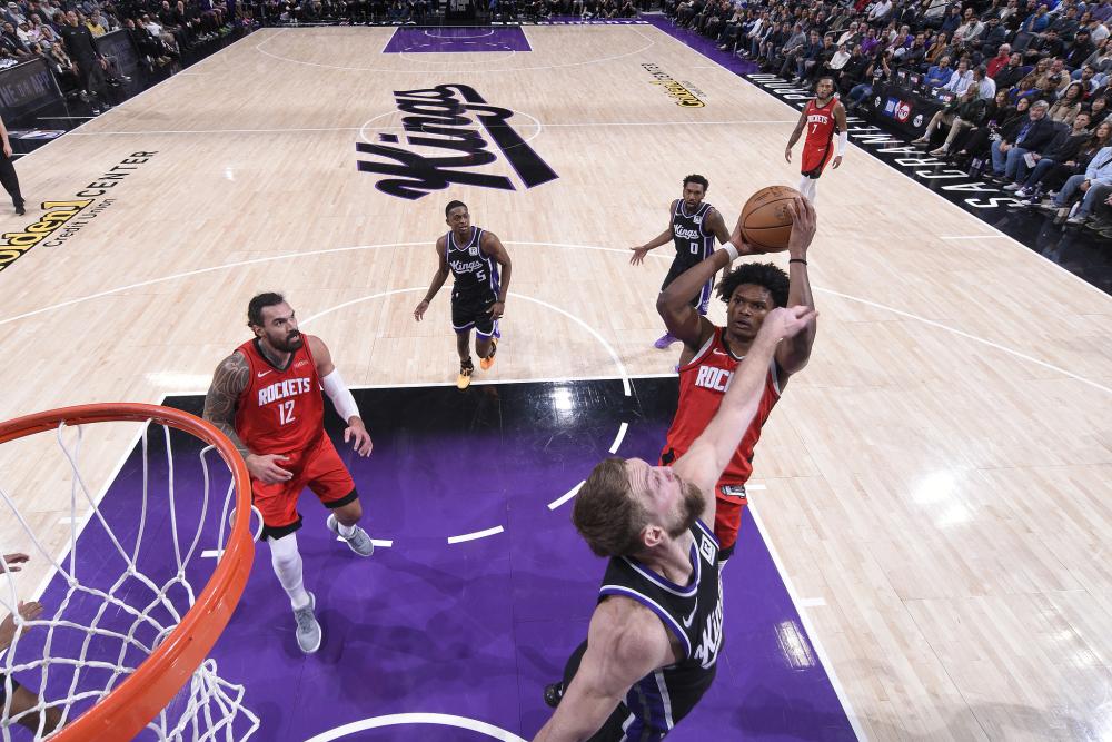 地找到了球 地找到了球