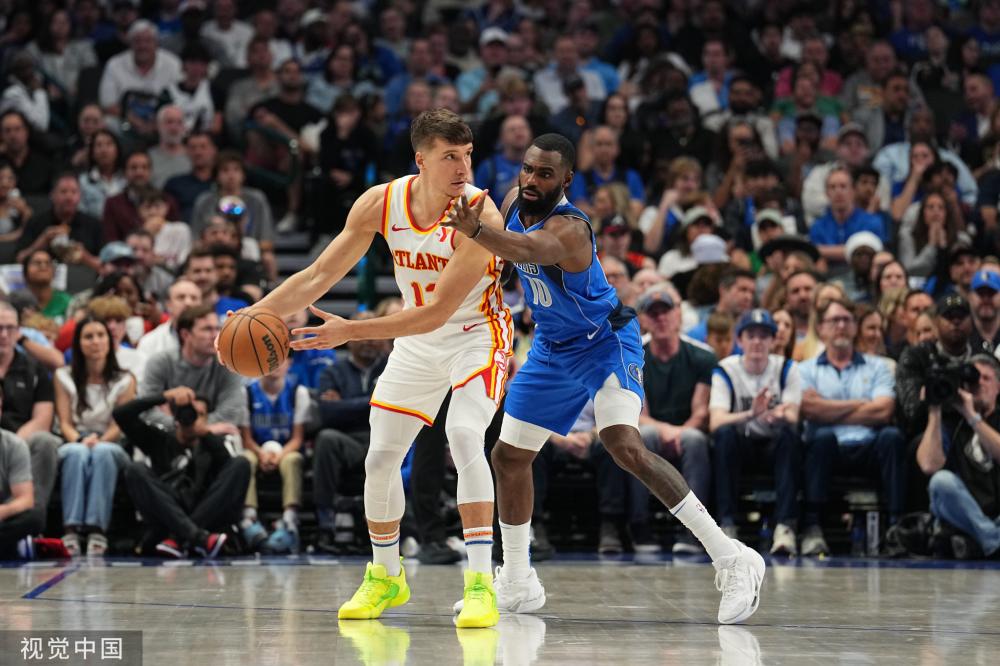 牢牢掌控在 牢牢掌控在