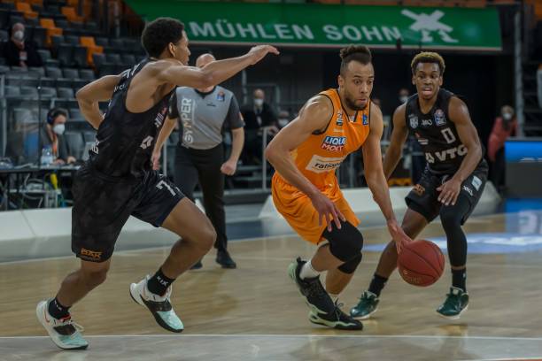 露出了他们 露出了他们